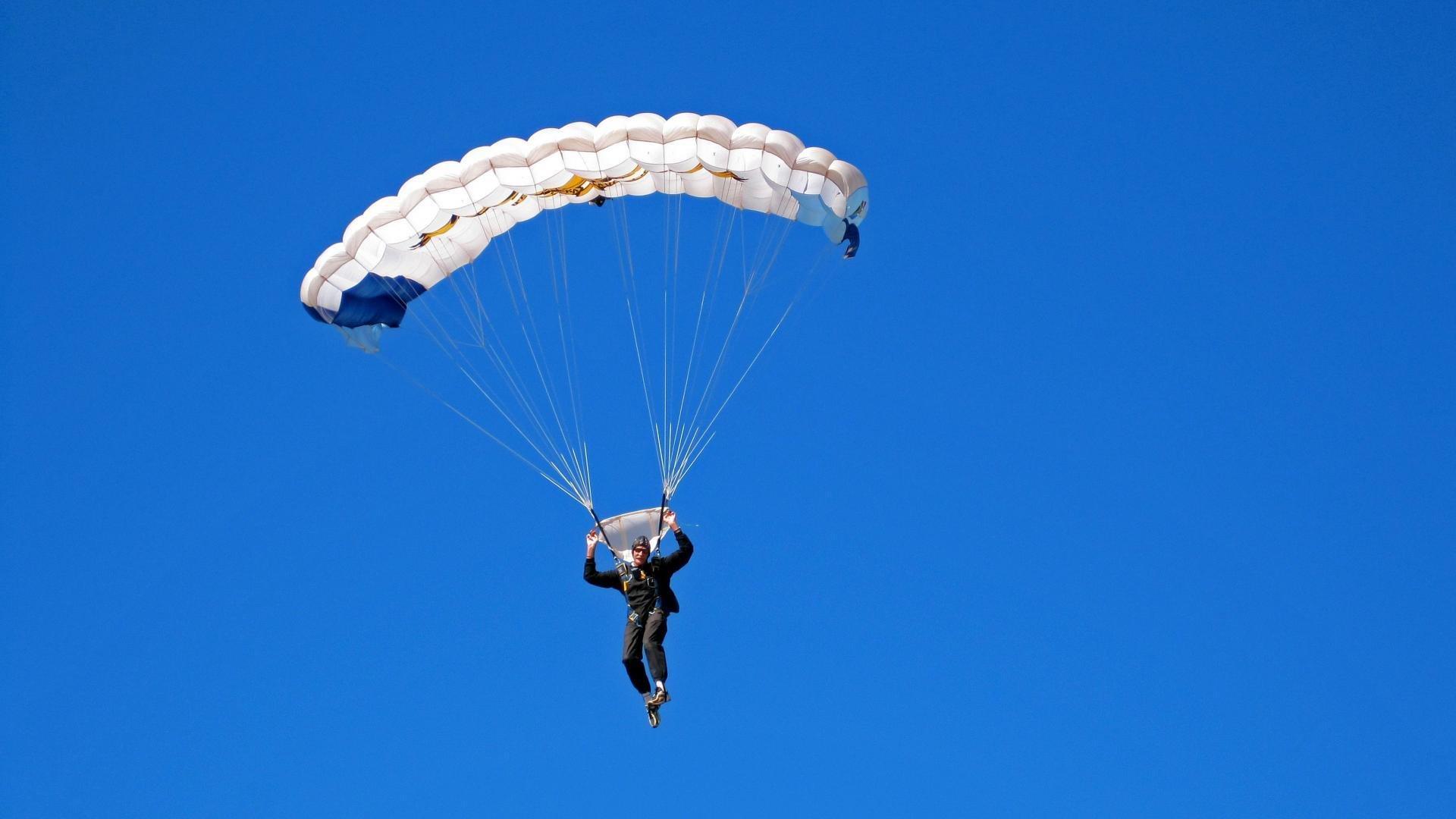 英格兰球迷遭遇黄金成本世界杯，太阳报警示观赛开销空前飙升